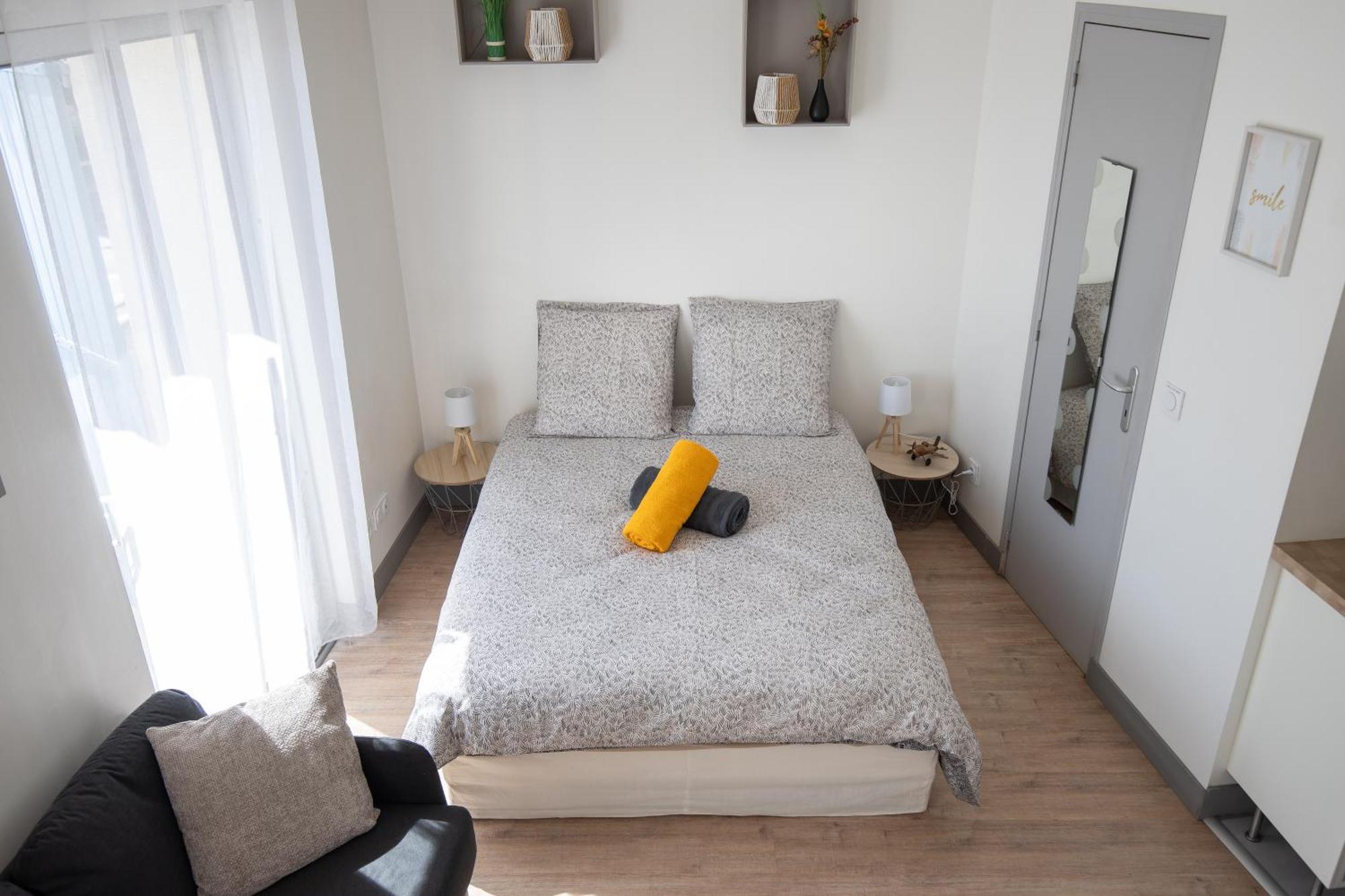 LʼIsle-sur-la-Sorgue Le Partage Des Eaux - 4 Couchages - Hypercentre - Clim - Wifi 아파트 외부 사진